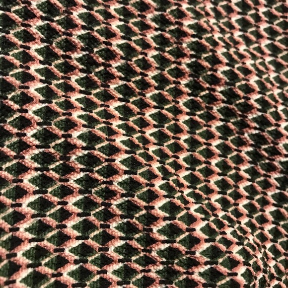 Cropped Button Down Blouse with 70s style pattern - Picture 3 of 5